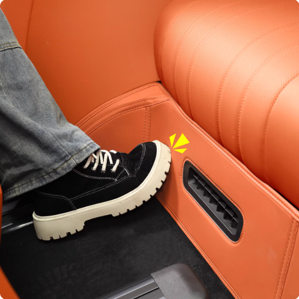 适用26款新问界M7车用品座椅下防踢垫防磨垫汽车内装饰品实用改装