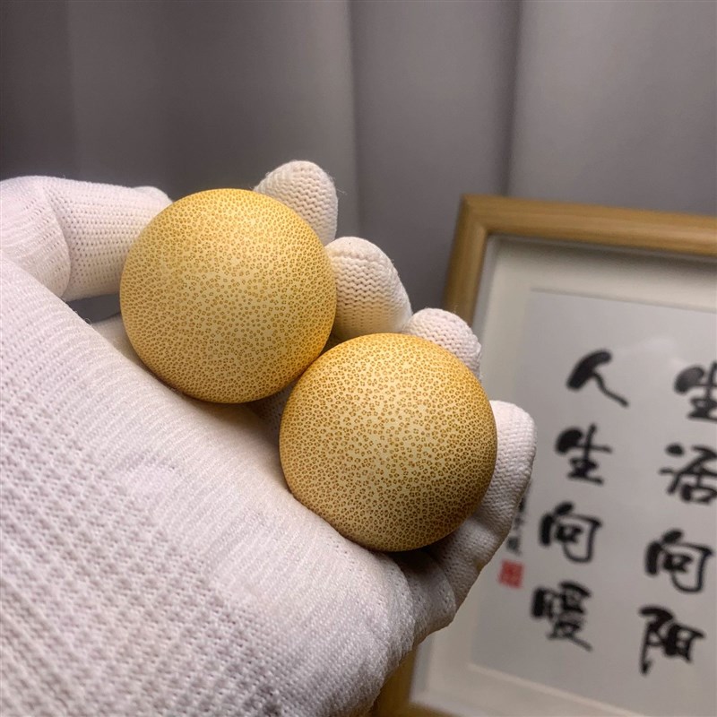 保健球盘玩手把件实心龙血竹雕刻精品按摩手球送老人送长辈文玩