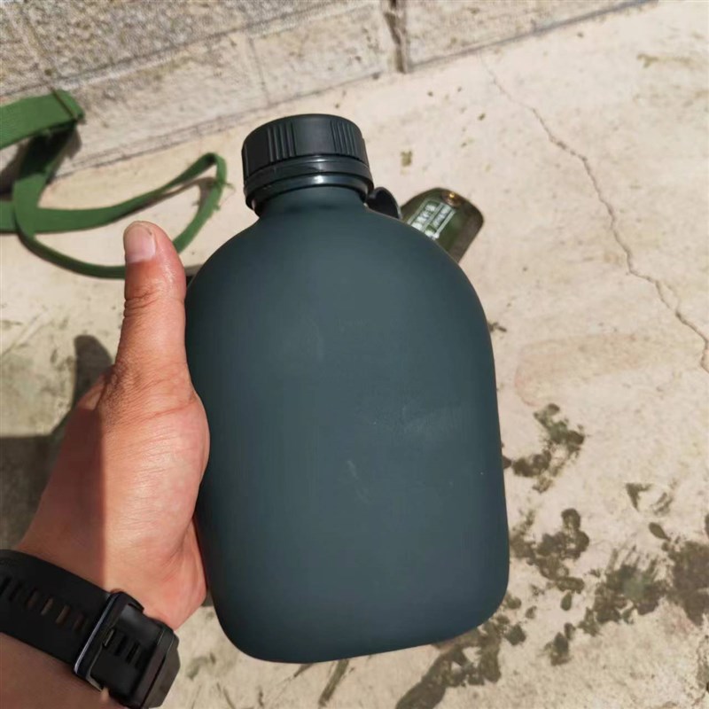 户外运动水壶一升七禾水壶配壶套家用手提便携