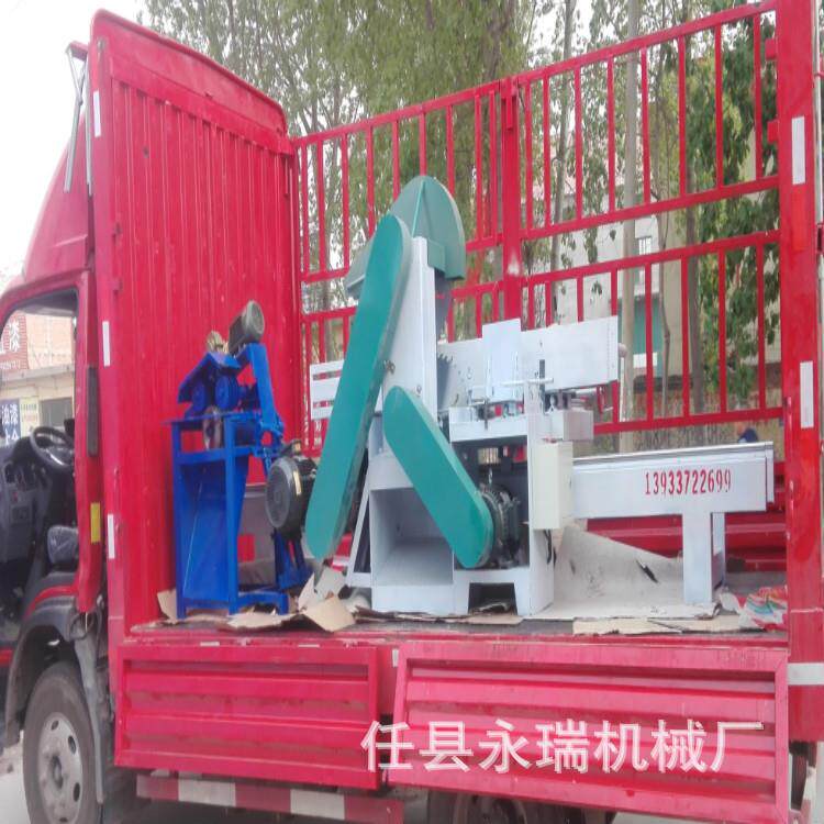 圆木推台锯 新型原木推台锯 加工圆木 开板锯 永瑞机械
