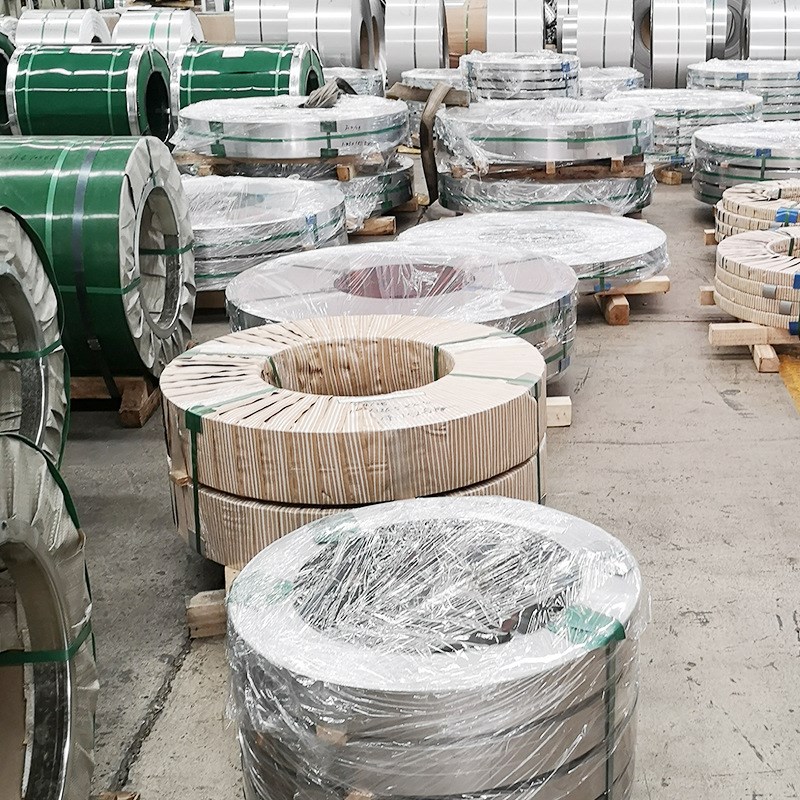 无锡现货316L不锈钢带0.9-1.2mm分条210 304 430不锈钢钢带打包带