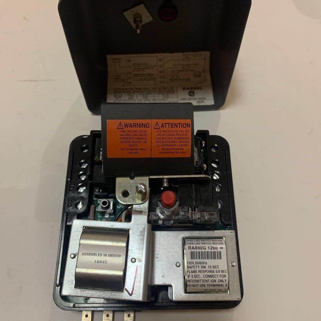 美国Honeywel霍尼韦尔燃烧控制器 RA890G1260停产原装全新现货2个