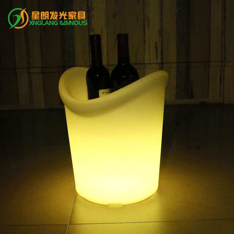 唇形啤酒桶冰桶酒吧酒座派对展示酒架滚塑加工塑料桶冰镇创意设计