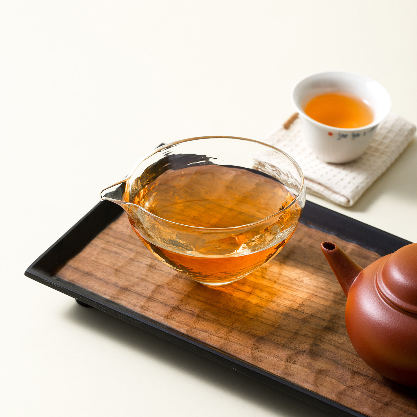 手工高硼硅水晶玻璃公道杯锤纹耐热玻璃透明带嘴茶海高档分茶器