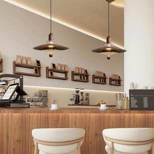 2025新款餐厅灯中古风咖啡厅吧台吊灯胡桃木色飞碟商用装饰吊灯具