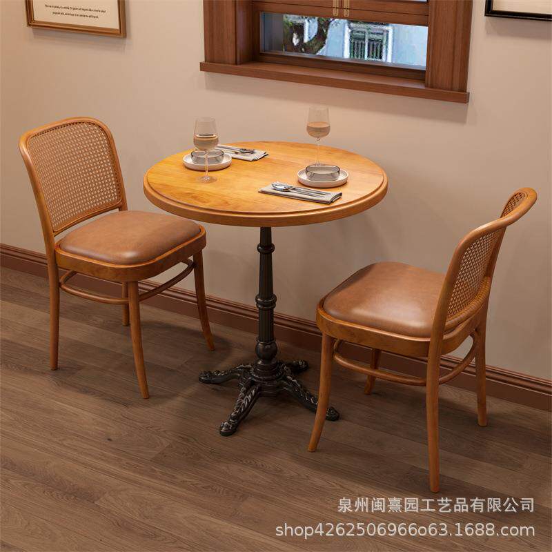 复古风餐吧咖啡店一桌二椅饭店实木藤编桌椅小酒馆餐厅休闲小圆桌