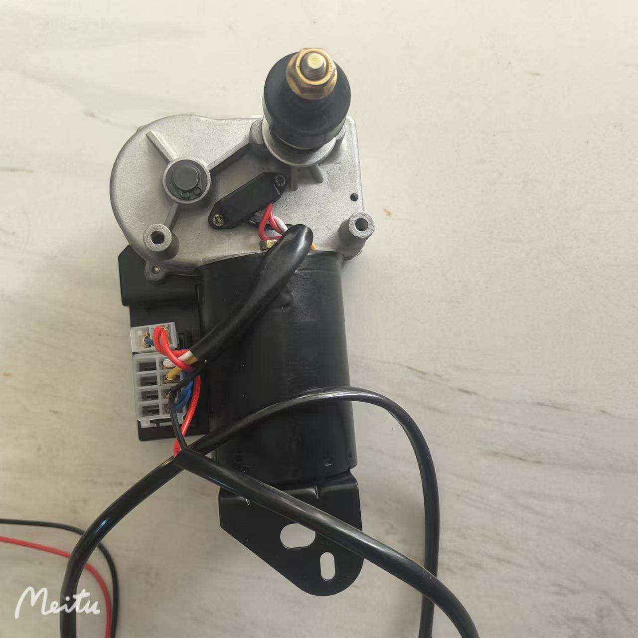 杭州叉车雨刮器电机江淮同力轻型雨刮器工程车改装带开关