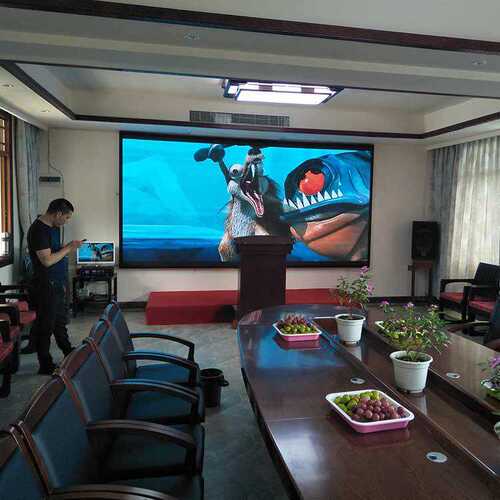 四川宜宾室内P3集体会议室高清全彩LED显示屏壁挂式墙面屏幕