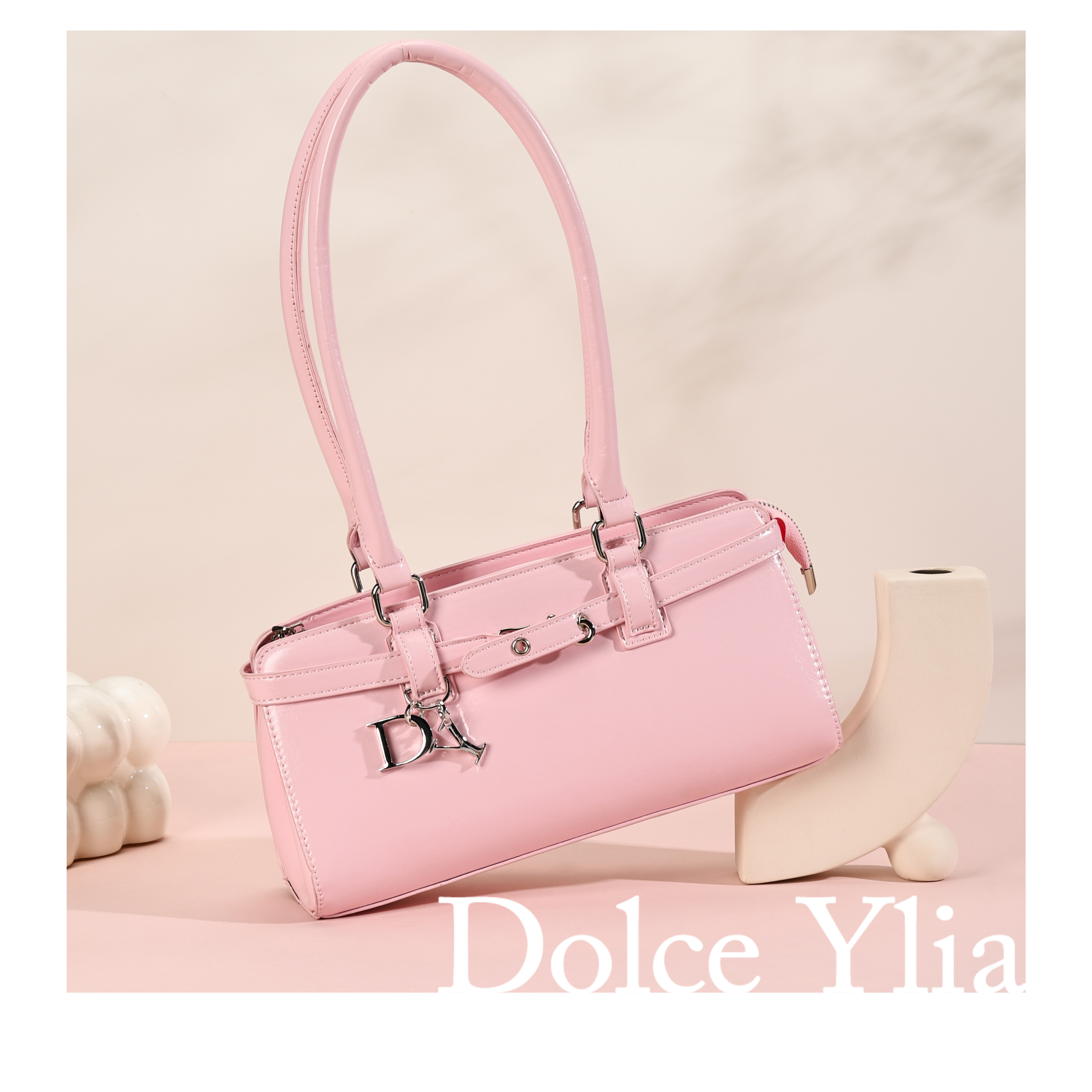 DolceYlia/蝶依法棍包皮带装饰轻奢2026款邮差包波士顿腋下包