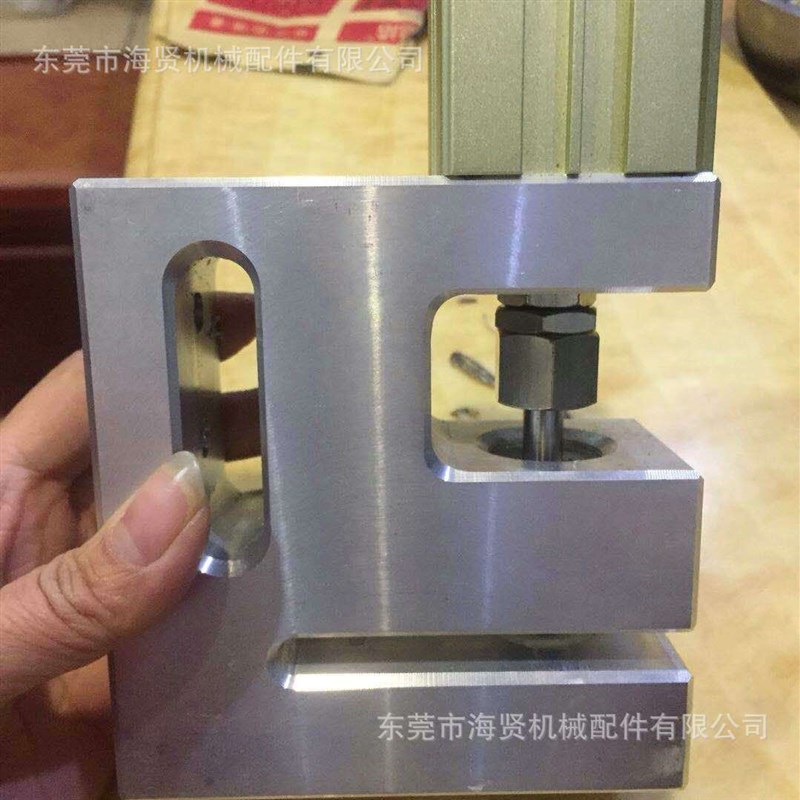 供应塑料袋复合袋飞机孔气动打孔机 蝴蝶孔胶袋尺寸30*6*9