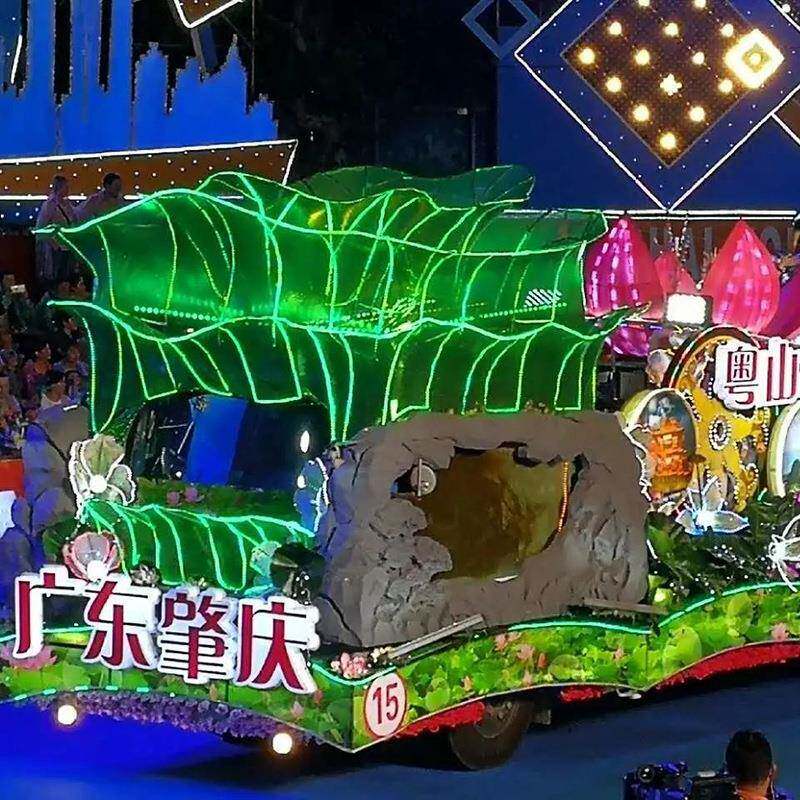 户外巡游大型彩船春节公园景区灯会展览节日彩车彩船花车制作
