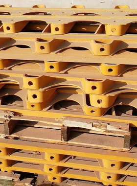 175-30-32175推土机防护装置175-30-32185支重轮护板175-30-32195