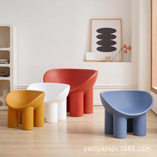 北欧创意设计师户外休闲沙发凳子现代简约轻奢网红阳台大象腿椅子