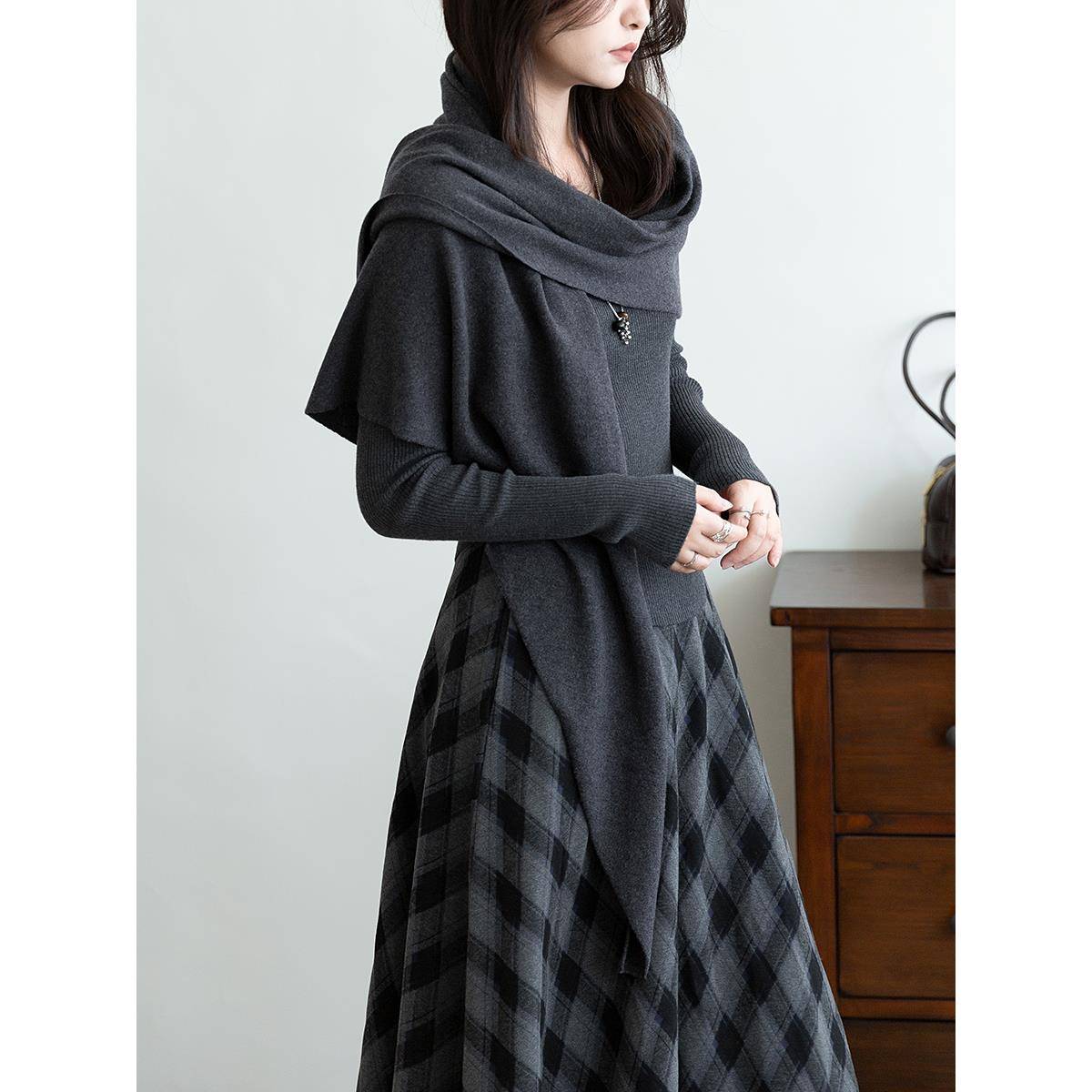 100%羊毛加大三角围巾女秋冬百搭保暖高级感纯色大披肩慵懒感围脖