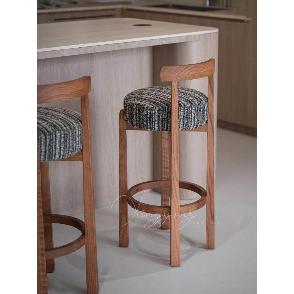 采购产品中世纪实木家酒吧椅，覆古设计师高脚椅，酒吧凳，极简轻