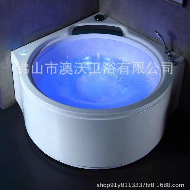 扇形双人瀑布出水恒温加热三角形按摩浴缸双人情侣按摩冲浪浴缸