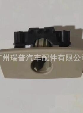 适用于X3X4副驾驶杂物箱扣手F25F26工具箱锁扣51169242098