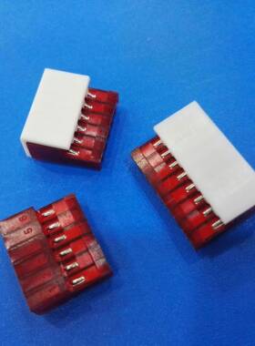 2.54-2P,3P,4P红色刺破式D2541胶壳端子连接器3-640440-2-3-4