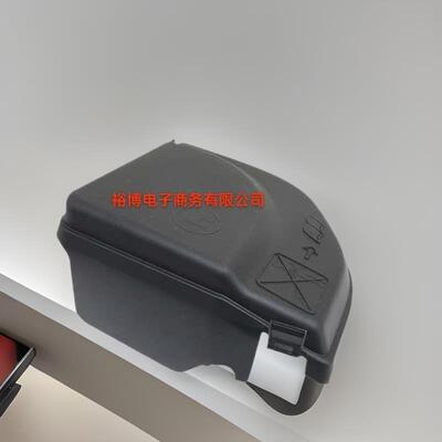 适用于标致3074083008雪铁龙C4DS5保险丝盒上盖6500CA6556V