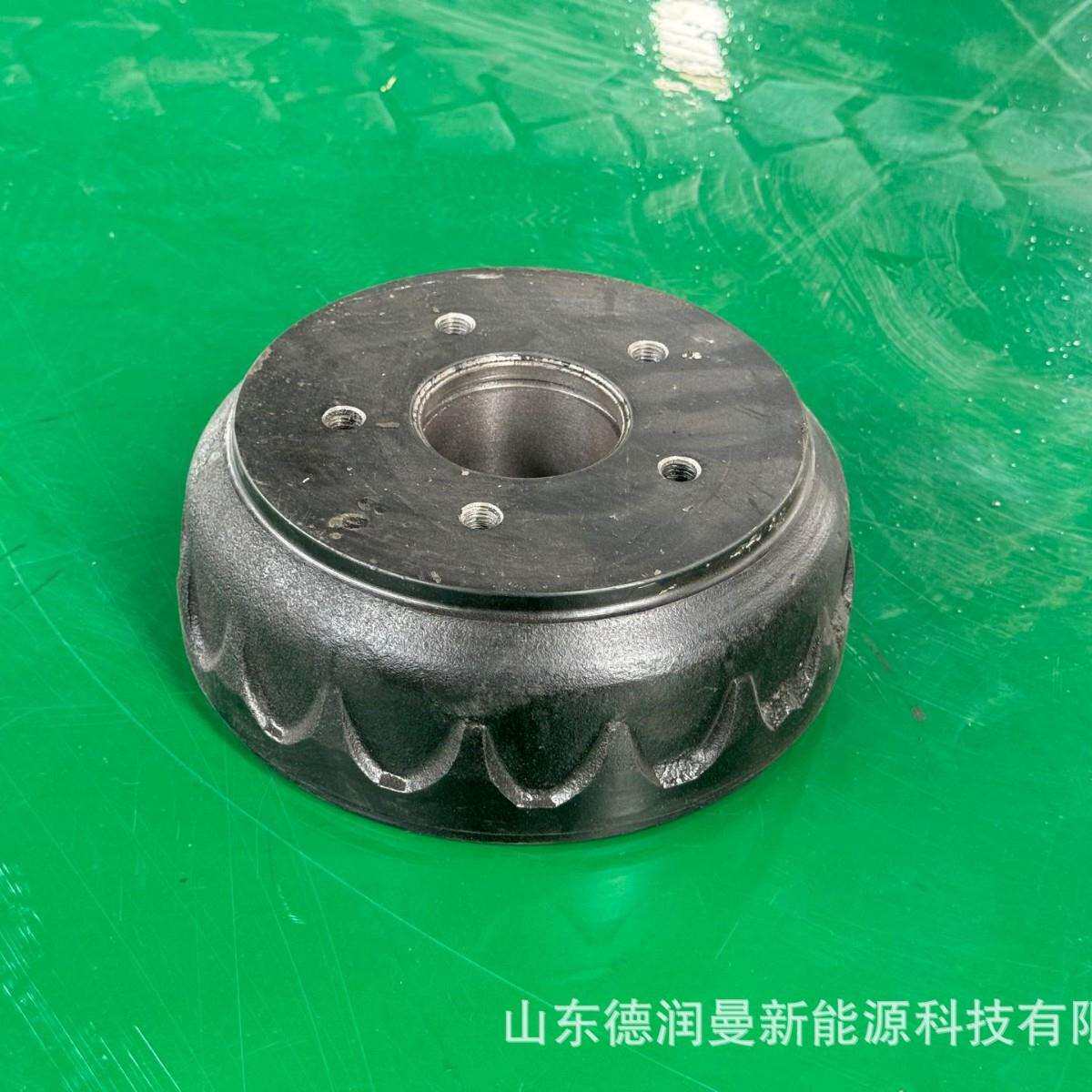 豪沃刹车鼓 解放制动鼓 陕汽刹车盘配件