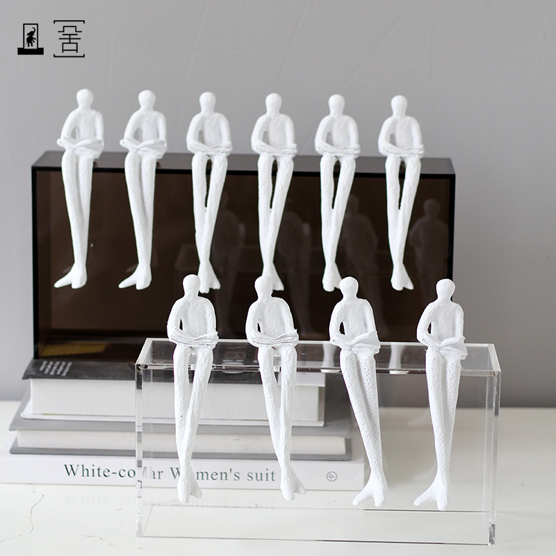 现代轻奢亚克力树脂看书人摆件样板房售楼处书房客厅玄关软装饰品