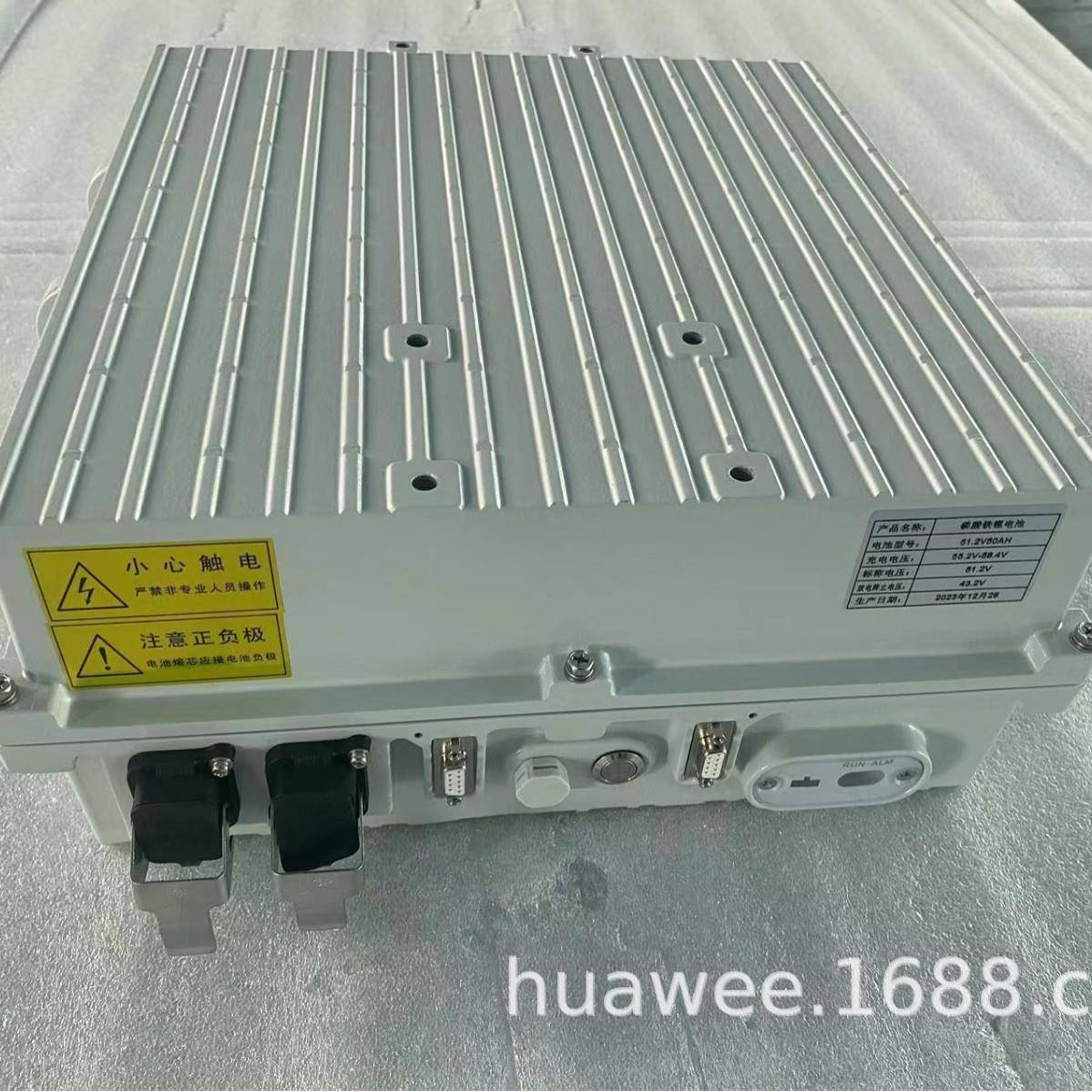 通信基站电池50AH100AH5度电磷酸铁锂壁挂式光伏发电一体机