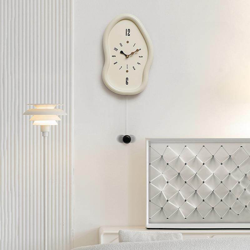 wozoom屋准奶油风钟表挂钟客厅现代简约家用艺术大气创意时钟