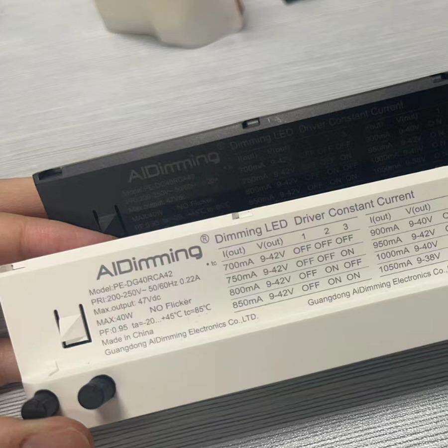 DG40RCA高PF过认证一体式导轨调光调色电源40W四线三回路