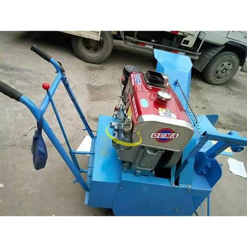 食用菌自走式电动柴油拌料机木耳种植拌料机自走式食用菌翻料机