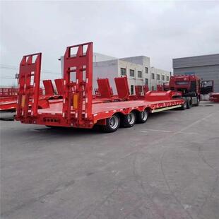 液压爬梯低平板车半挂车 钩机托盘运输挂车 工程设备运输半挂车