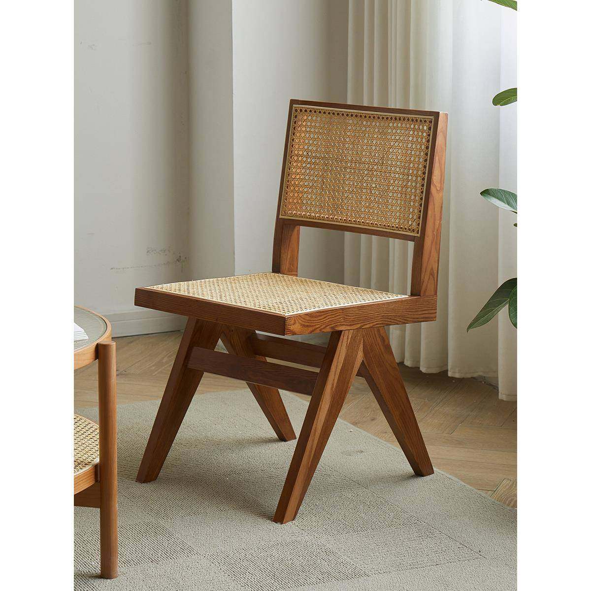 北欧白蜡木成人做旧藤编家用实木餐椅民宿休闲昌迪加尔原木书椅子