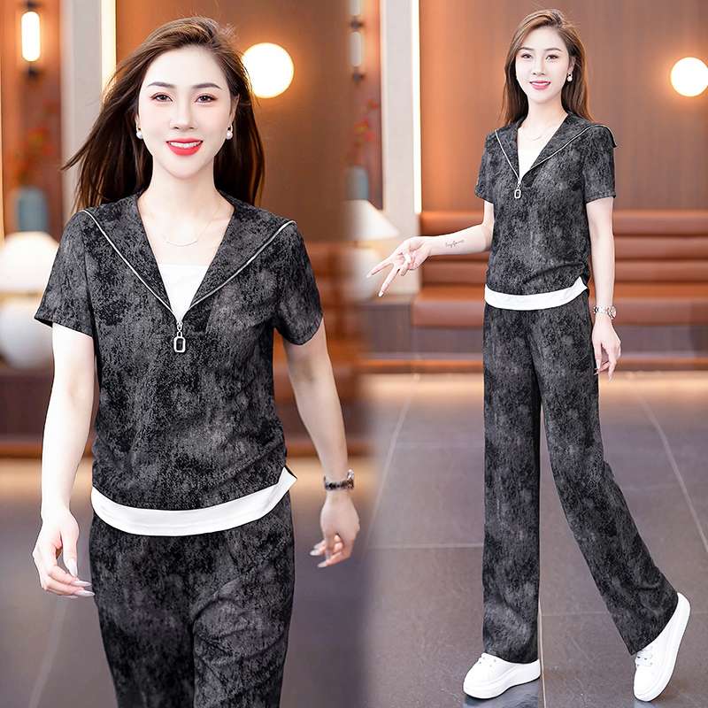 条纹短袖套装女2025新款夏装时尚洋气妈妈装翻领休闲服运动两件套