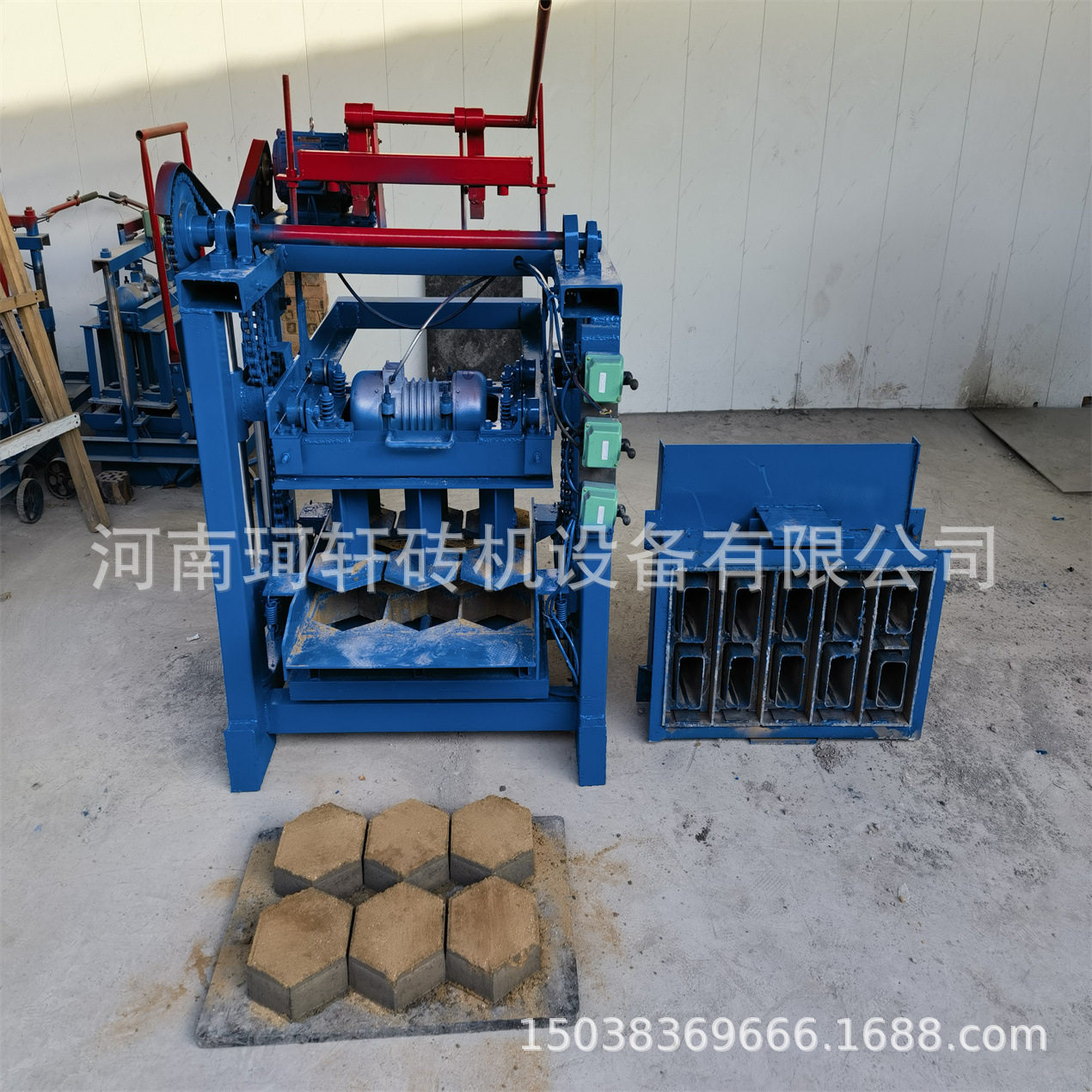 家用半自动铺路砌块机可换模具水泥制砖机小型砖机设备批发厂家