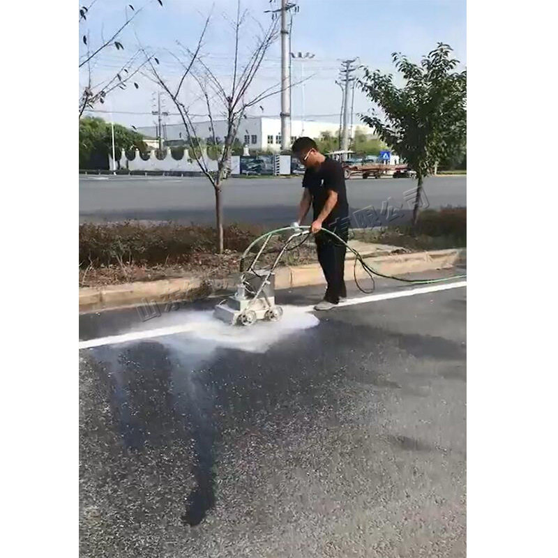 高速公路地面标识线高压除线机