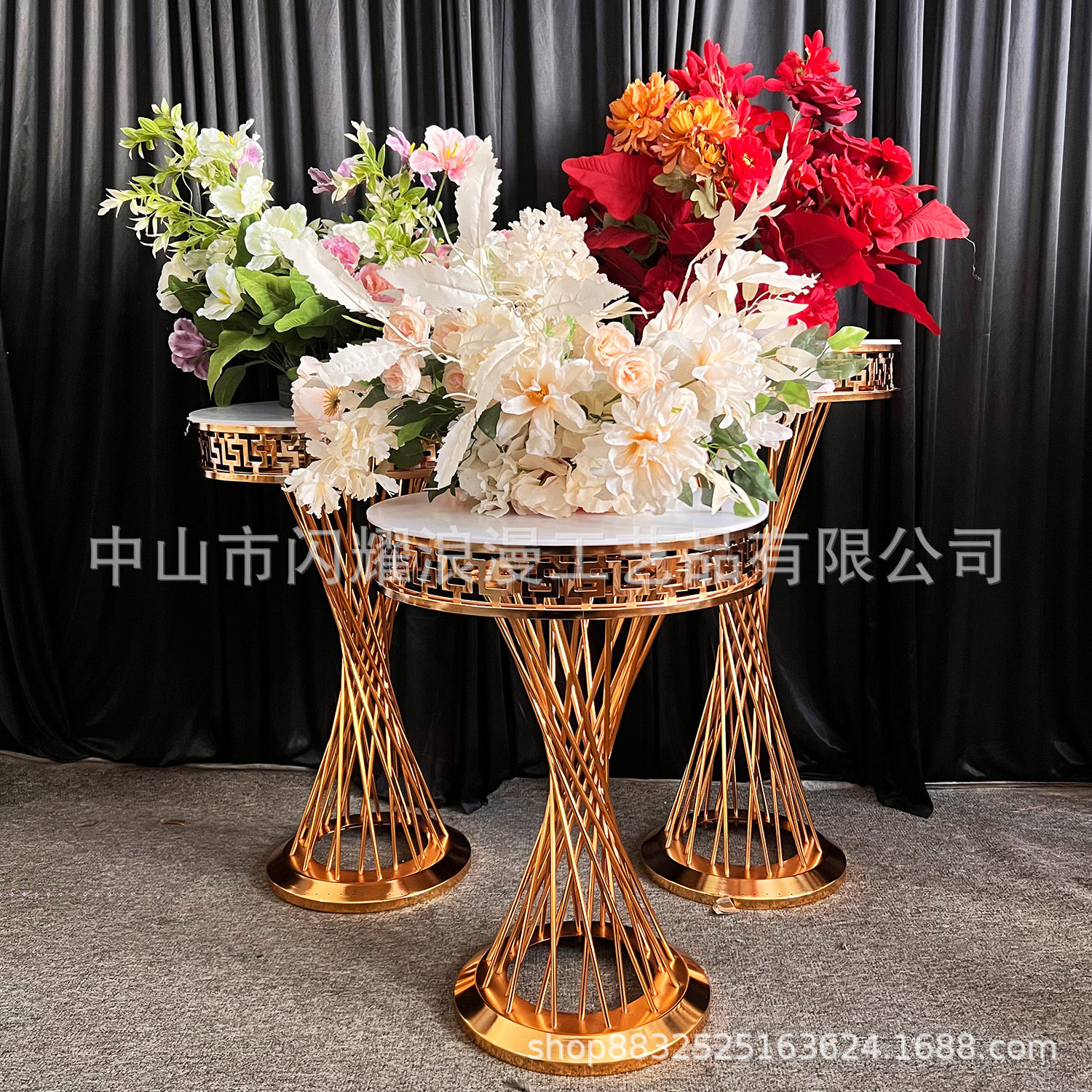 新甜品台婚庆道具路引金色铁艺家居花器酒店道具宴会厅美陈摆件