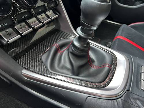 适用于新款斯巴鲁BRZ 丰田GR86碳纤维内饰 干碳纤维排挡框面板贴