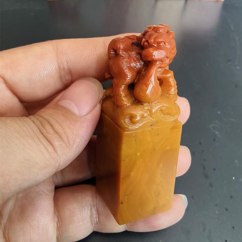 寿山石老挝石雕刻钮头麒麟瑞兽成品书画闲章文创金石篆刻印章收藏