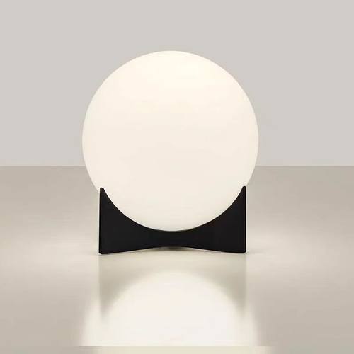 现代简约台灯设计师创意样板间卧室宿舍床头灯护眼装饰氛围灯