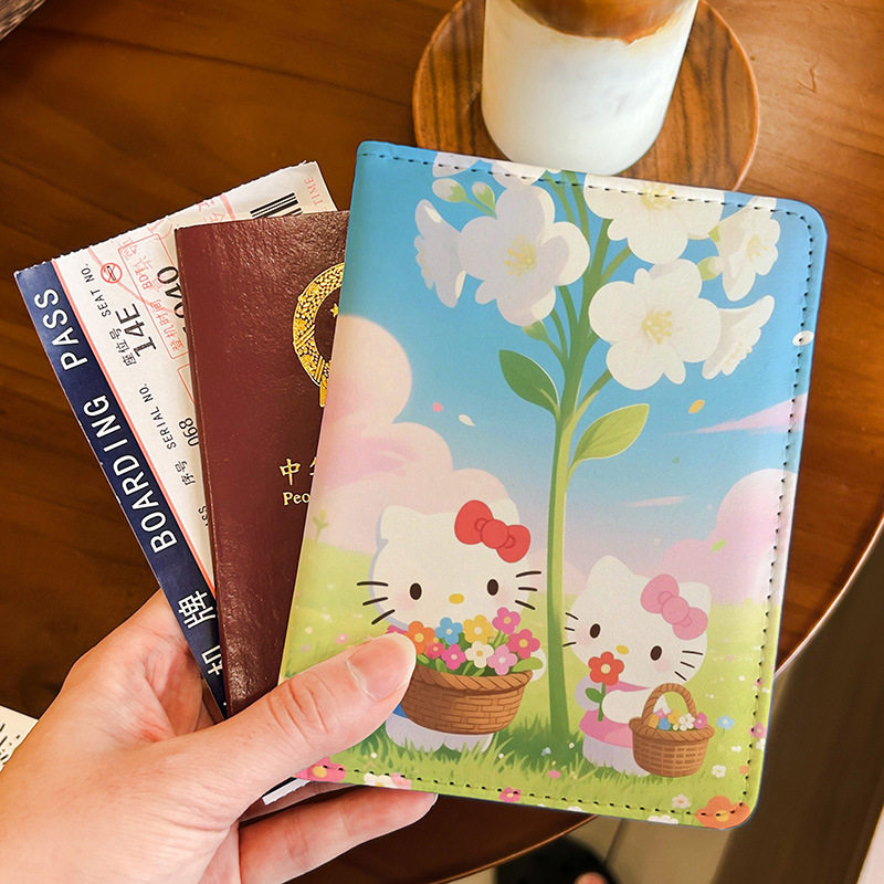 可爱HelloKitty护照夹证件包保护套多功能卡包出国旅行便携收纳