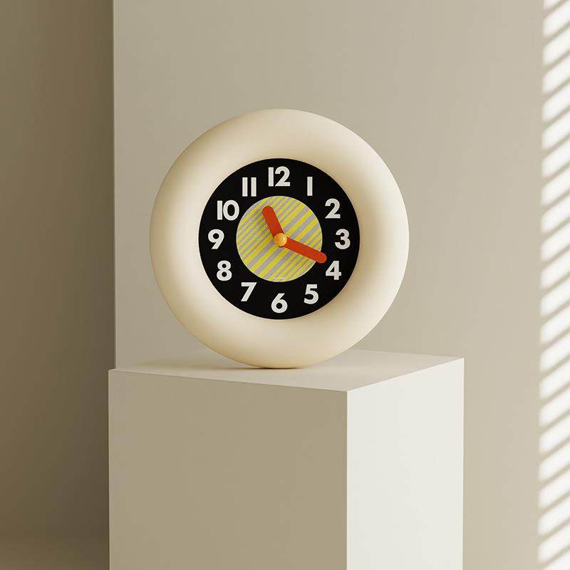 高级感钟表2025新款挂钟客厅简约现代客厅静音挂钟中古风装饰挂钟