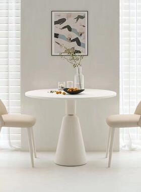 奶油风法式圆桌餐桌小户型家45368用岩奢板桌椅组合轻接阳待洽谈