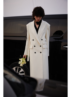 APARALLEL缎面戗驳领长款大衣