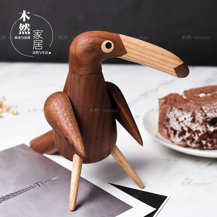 北欧创意胡桃木巨嘴鸟摆件
