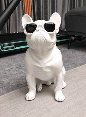件现代美式法国斗牛犬眼镜狗动物雕摆家居样塑板间售楼饰处酒DS87