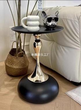 圆桌茶子几约现代小创意边柜HTO沙发边几阳台小桌铁艺床简头柜置