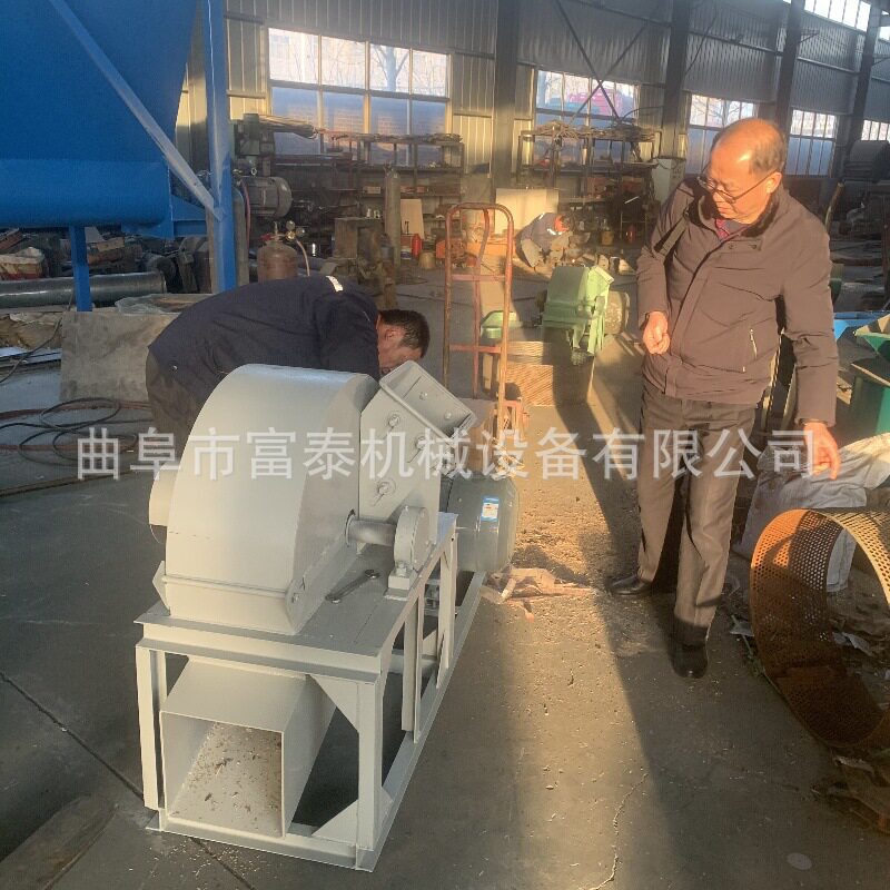 小木块木条子粉碎机柴油废旧木头粉碎机800型单口木料粉碎机