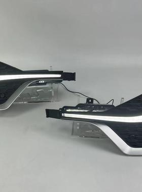 适用于23款丰田innova日行灯前雾灯/LED日间行车灯流水转向