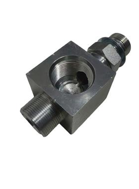 合力柴油叉车CPCD100配全柴6J1发动机举升起升油缸底部三通接头