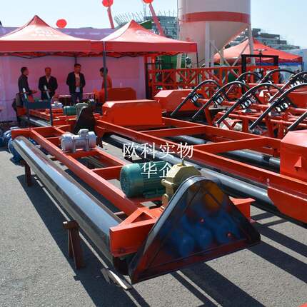 伸缩式混凝土三辊轴振动梁摊铺机滚轴式桥梁水泥沥青路面整平机