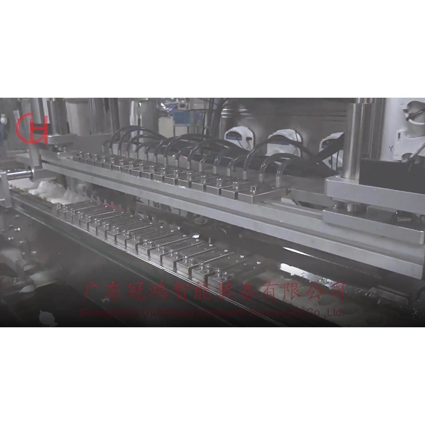 小瓶异性酱油灌装旋盖生产，采用定制模具固定，小容量灌装,五金/工具,其他机械五金,淘宝优惠券,粉丝福利购,淘宝优惠卷